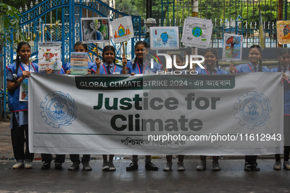 School students protest during the Global Climate Strike 2024 in Kolkata, India, on September 27, 2024. 