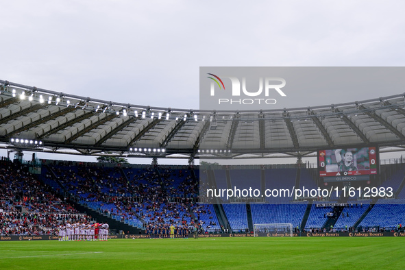 Players of both teams observe a minutes silence in memory of Toto' Schillacduring the Serie A Enilive match between AS Roma and Udinese Calc...