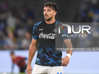 Giovanni Simeone of SSC Napoli warms up before the Coppa Italia match between SSC Napoli and Palermo FC at Stadio Diego Armando Maradona Nap...