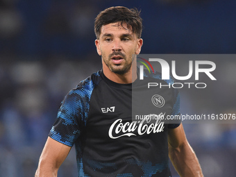 Giovanni Simeone of SSC Napoli warms up before the Coppa Italia match between SSC Napoli and Palermo FC at Stadio Diego Armando Maradona Nap...