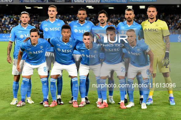 Players of SSC Napoli line up for a team photo during the Coppa Italia match between SSC Napoli and Palermo FC at Stadio Diego Armando Marad...