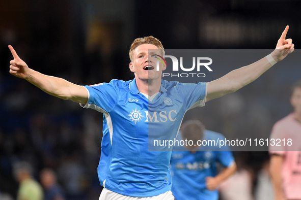 Scott McTominay of SSC Napoli celebrates after scoring during the Coppa Italia match between SSC Napoli and Palermo FC at Stadio Diego Arman...