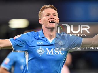 Scott McTominay of SSC Napoli celebrates after scoring during the Coppa Italia match between SSC Napoli and Palermo FC at Stadio Diego Arman...