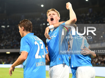 Scott McTominay of SSC Napoli celebrates with team mates after scoring during the Coppa Italia match between SSC Napoli and Palermo FC at St...