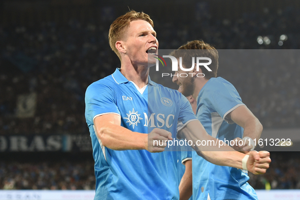 Scott McTominay of SSC Napoli celebrates with team mates after scoring during the Coppa Italia match between SSC Napoli and Palermo FC at St...