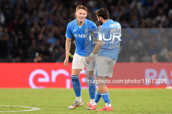 Scott McTominay and Khvicha Kvaratskhelia of SSC Napoli during the Coppa Italia match between SSC Napoli and Palermo FC at Stadio Diego Arma...