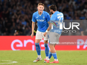 Scott McTominay and Khvicha Kvaratskhelia of SSC Napoli during the Coppa Italia match between SSC Napoli and Palermo FC at Stadio Diego Arma...