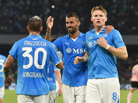 Scott McTominay of SSC Napoli celebrates with team mates after scoring during the Coppa Italia match between SSC Napoli and Palermo FC at St...