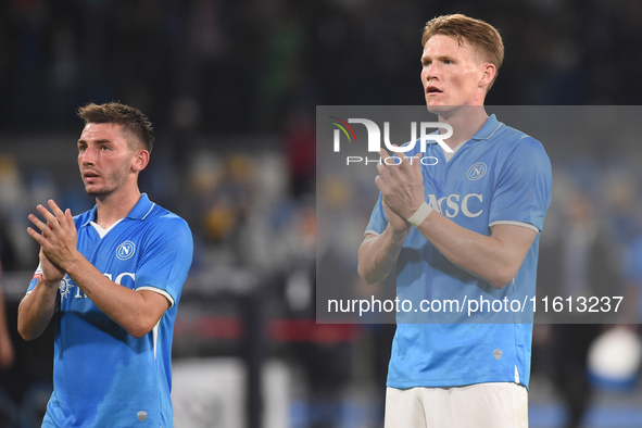 Scott McTominay and Billy Gilmour of SSC Napoli applauds fans at the end of the Coppa Italia match between SSC Napoli and Palermo FC at Stad...