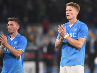 Scott McTominay and Billy Gilmour of SSC Napoli applauds fans at the end of the Coppa Italia match between SSC Napoli and Palermo FC at Stad...