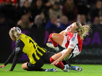 Elma Junttila-Nelhage of BK Hacken in action with Beth Mead of Arsenal during the UEFA Champions League Second Round, 2nd Leg between Arsena...