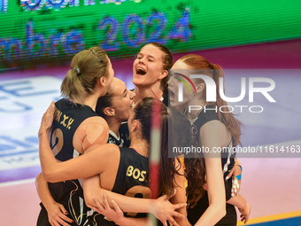 VakifBank Spor Kulubu celebrates scoring during the International Trophy ''Una squadra per un sorriso'' match between Wash4green Pinerolo an...