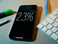 Interest rate percentage is seen on a phone screen in this illustration photo taken in Warsaw, Poland on 27 September, 2024. (