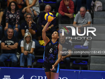 Avery Skinner of Chieri '76 is in action during the International Trophy ''Una squadra per un sorriso'' match between Reale Mutua Fenera Chi...