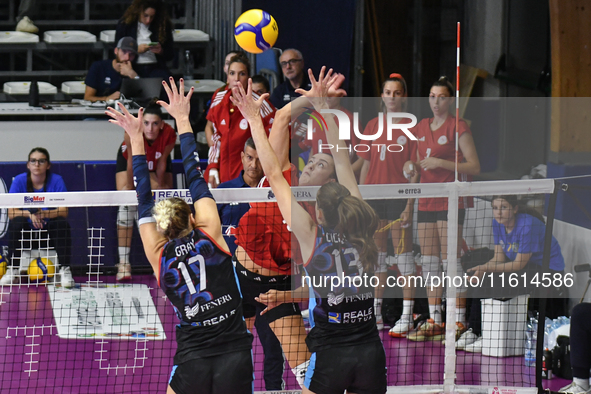 #17 Anna Gray of Chieri '76 and #13 Lucille Giquel of Chieri '76 defend the wall during the International Trophy ''Una squadra per un sorris...