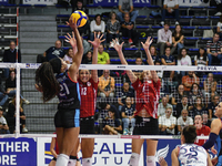 #21 Loveth Omoruyi of Chieri '76 is in action during the International Trophy ''Una squadra per un sorriso'' match between Reale Mutua Fener...