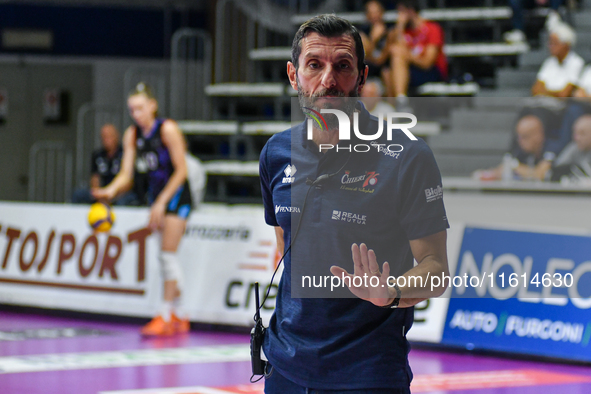 Giulio Cesare Begoli of Chieri '76 is in action during the International Trophy ''Una squadra per un sorriso'' match between Reale Mutua Fen...