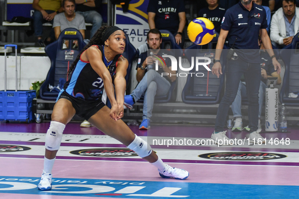 #21 Loveth Omoruyi of Chieri '76 is in action during the International Trophy ''Una squadra per un sorriso'' match between Reale Mutua Fener...