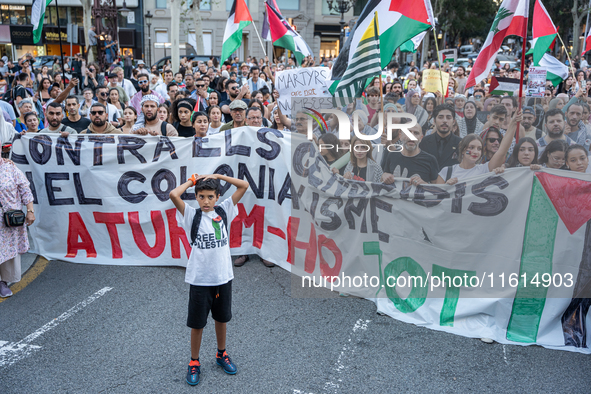 Thousands of people demonstrate in the center of Barcelona, Spain, on September 27, 2024, on the day that a general strike is declared in Sp...