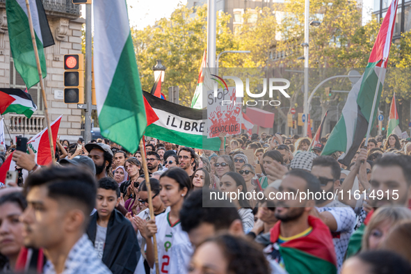 Thousands of people demonstrate in the center of Barcelona, Spain, on September 27, 2024, on the day that a general strike is declared in Sp...