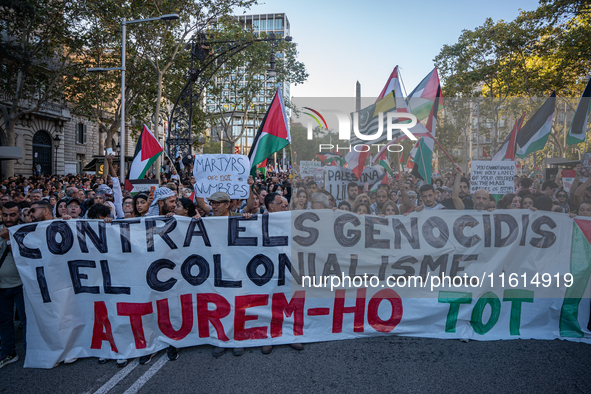 Thousands of people demonstrate in the center of Barcelona, Spain, on September 27, 2024, on the day that a general strike is declared in Sp...