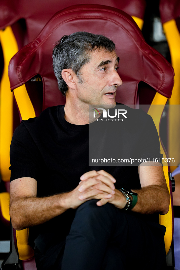 Ernesto Valverde head coach of Athletic Club looks on during the UEFA Europa League 2024/25 League Phase MD1 match between AS Roma and Athle...