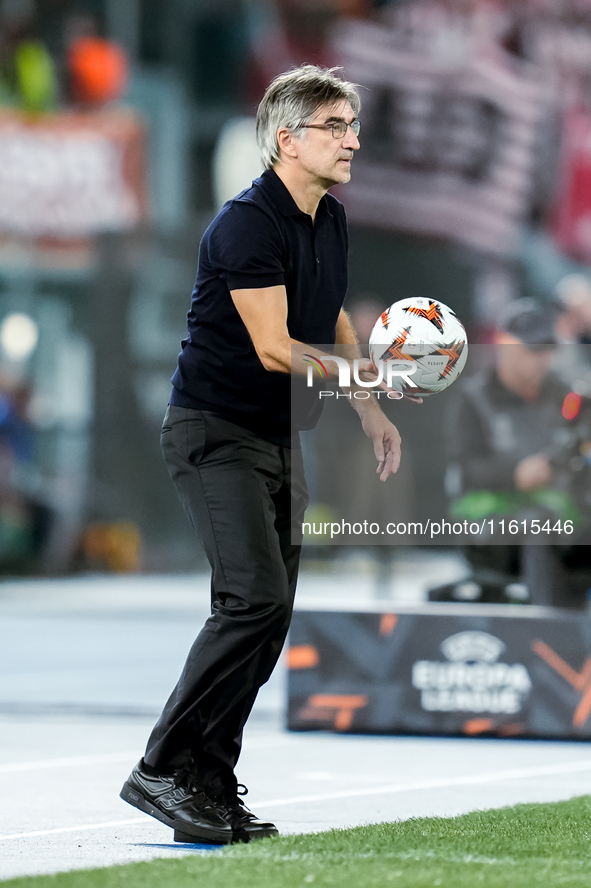 Ivan Juric head coach of AS Roma looks on during the UEFA Europa League 2024/25 League Phase MD1 match between AS Roma and Athletic Club at...