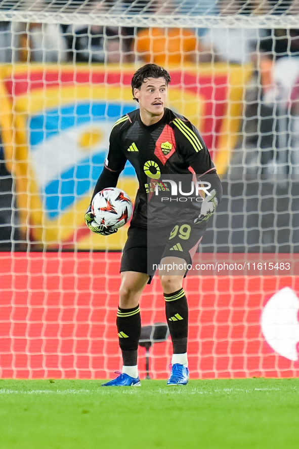 Mile Svilar of AS Roma during the UEFA Europa League 2024/25 League Phase MD1 match between AS Roma and Athletic Club at Stadio Olimpico on...