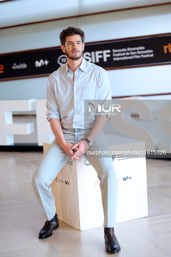 Andrew Garfield attends the photocall for ''We Live in the Time'' during the 72nd San Sebastian International Film Festival in San Sebastian...