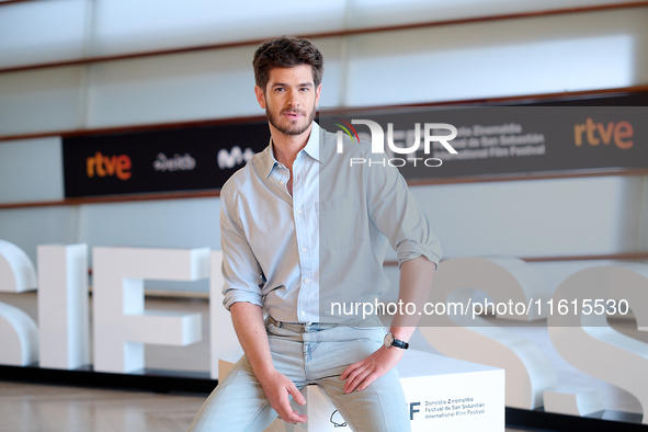 Andrew Garfield attends the photocall for ''We Live in the Time'' during the 72nd San Sebastian International Film Festival in San Sebastian...