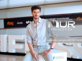 Andrew Garfield attends the photocall for ''We Live in the Time'' during the 72nd San Sebastian International Film Festival in San Sebastian...