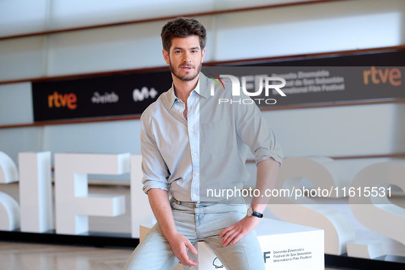 Andrew Garfield attends the photocall for ''We Live in the Time'' during the 72nd San Sebastian International Film Festival in San Sebastian...