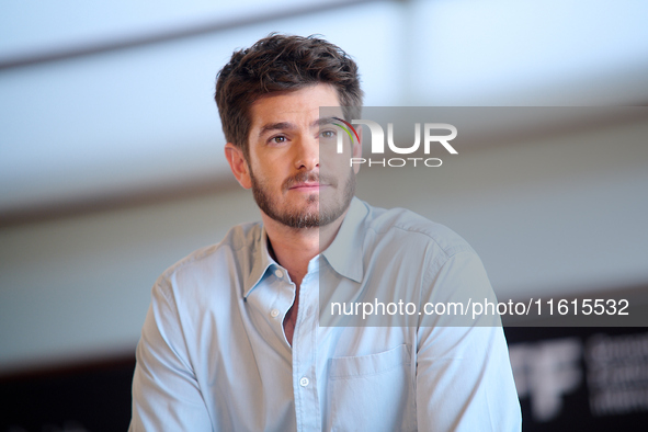 Andrew Garfield attends the photocall for ''We Live in the Time'' during the 72nd San Sebastian International Film Festival in San Sebastian...