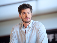 Andrew Garfield attends the photocall for ''We Live in the Time'' during the 72nd San Sebastian International Film Festival in San Sebastian...