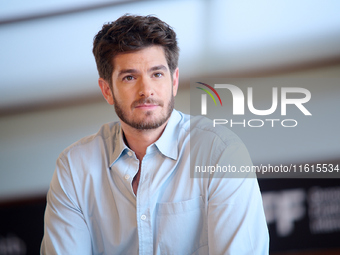 Andrew Garfield attends the photocall for ''We Live in the Time'' during the 72nd San Sebastian International Film Festival in San Sebastian...