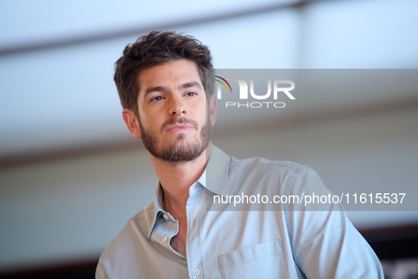 Andrew Garfield attends the photocall for ''We Live in the Time'' during the 72nd San Sebastian International Film Festival in San Sebastian...