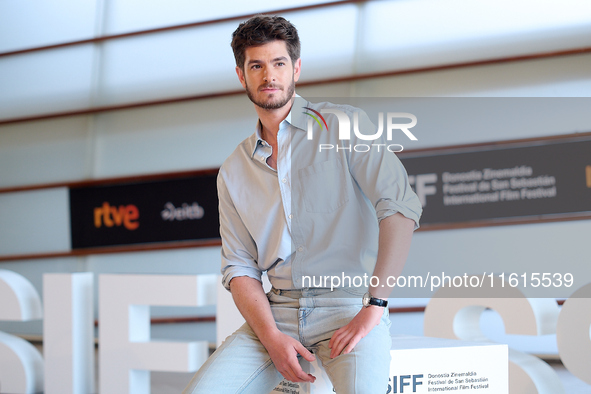 Andrew Garfield attends the photocall for ''We Live in the Time'' during the 72nd San Sebastian International Film Festival in San Sebastian...