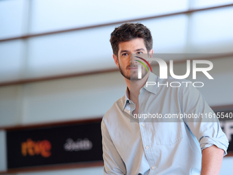 Andrew Garfield attends the photocall for ''We Live in the Time'' during the 72nd San Sebastian International Film Festival in San Sebastian...