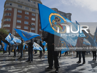 Many blue flags with the shield of the Alfonso I Association accompany the demonstration organized by the Association, under the motto ''Let...