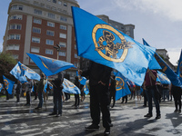 Many blue flags with the shield of the Alfonso I Association accompany the demonstration organized by the Association, under the motto ''Let...