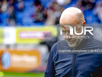 PSV Eindhoven trainer Peter Bosz during the match Willem II vs. PSV at the Koning Willem II stadium for the Dutch Eredivisie season 2024-202...