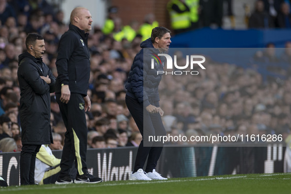 Crystal Palace F.C. manager Oliver gesticulates during the Premier League match between Everton and Crystal Palace at Goodison Park in Liver...