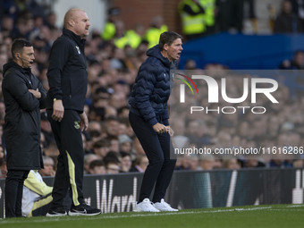 Crystal Palace F.C. manager Oliver gesticulates during the Premier League match between Everton and Crystal Palace at Goodison Park in Liver...