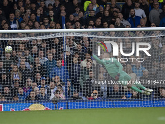 Dwight McNeil #7 of Everton F.C. scores a goal during the Premier League match between Everton and Crystal Palace at Goodison Park in Liverp...