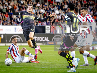 Willem II defender Runar Thor Sigurgeirsson and PSV Eindhoven midfielder Guus Til during the match Willem II vs. PSV at the Koning Willem II...