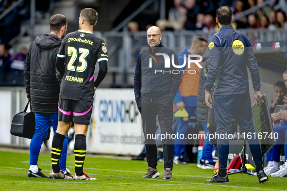 PSV Eindhoven trainer Peter Bosz during the match between Willem II and PSV at the Koning Willem II stadium for the Dutch Eredivisie season...