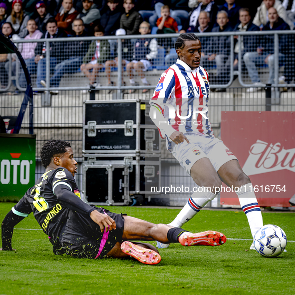 PSV Eindhoven defender Ryan Flamingo and Willem II forward Amar Fatah during the match Willem II vs. PSV at the Koning Willem II stadium for...