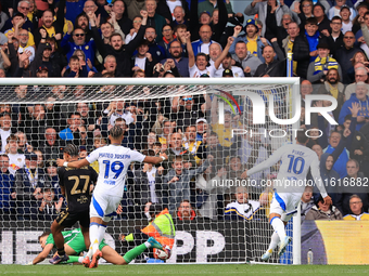 Joel Piroe (Leeds United) scores his team's third goal during the Sky Bet Championship match between Leeds United and Coventry City at Ellan...