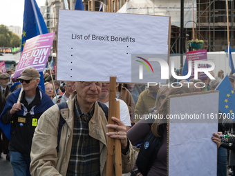 LONDON, UNITED KINGDOM - SEPTEMBER 28, 2024: Thousands of pro-EU demonstrators march in central London calling for the UK to rejoin the Euro...