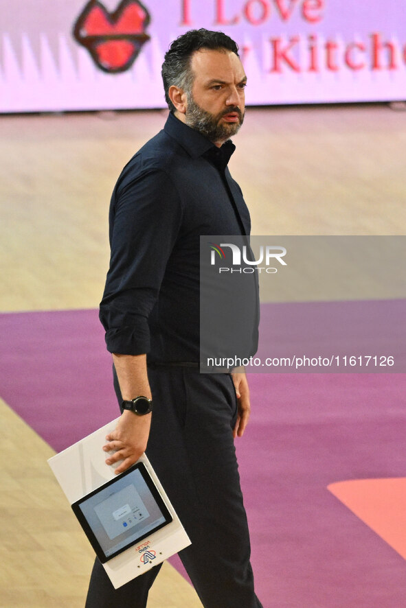 Stefano Lavarini, head coach of Vero Volley Milano, during the Supercoppa Fineco Lega Volley Femminile between Prosecco Doc Imoco Conegliano...